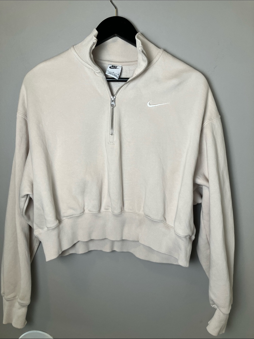 Nike Women's Cropped Quarter-Zip Cream Sweatshirt Size Medium